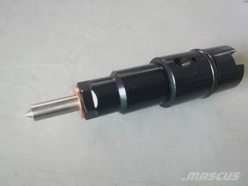Cummins QSB5.9 engine fuel injector 3939826 3939695 302982 Motorer