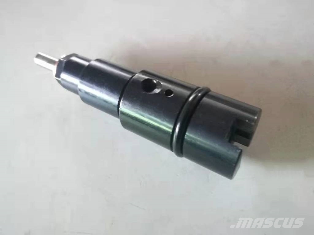 Cummins QSB5.9 engine fuel injector 3939826 3939695 302982 Motorer