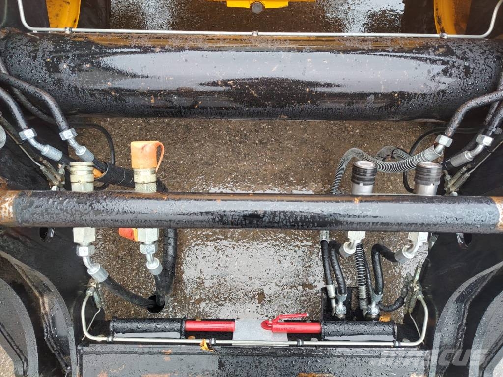 JCB 412 S Agri Pyöräkuormaajat