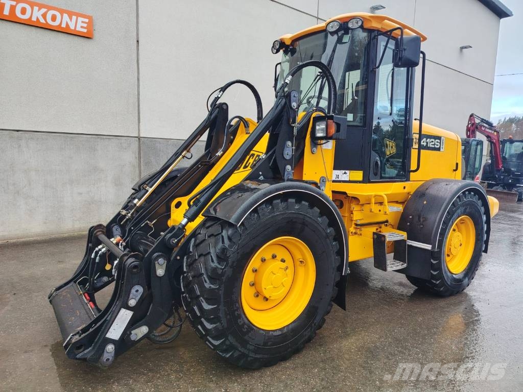JCB 412 S Agri Pyöräkuormaajat