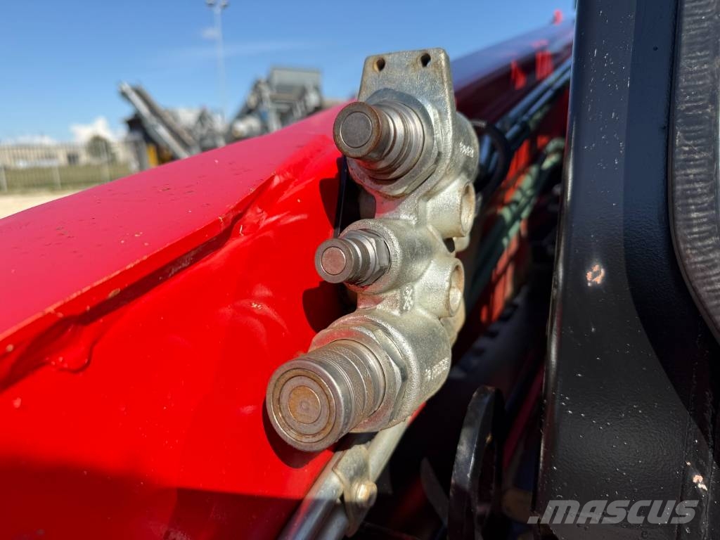 Manitou R2200 Mini Pale Gommate