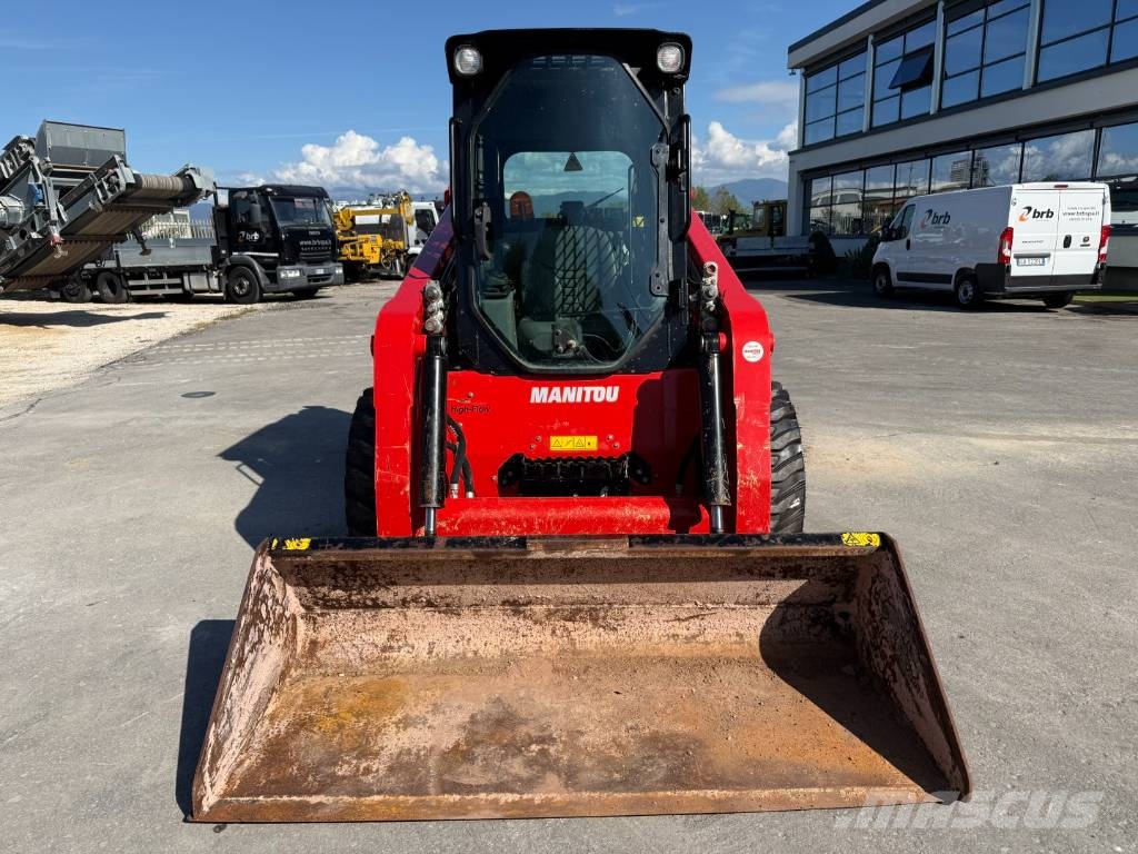 Manitou R2200 Mini Pale Gommate