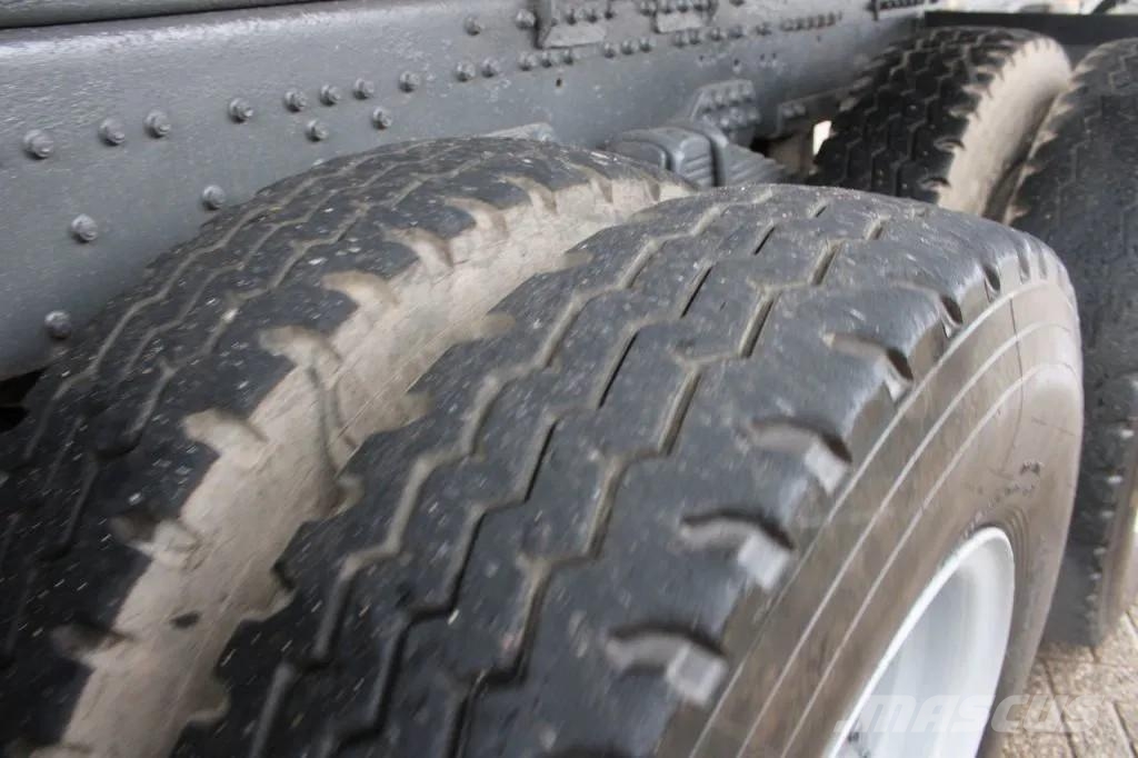 MAN 50 .414 + 8X4 + SPRING SPRING + MANUAL 自卸式货车