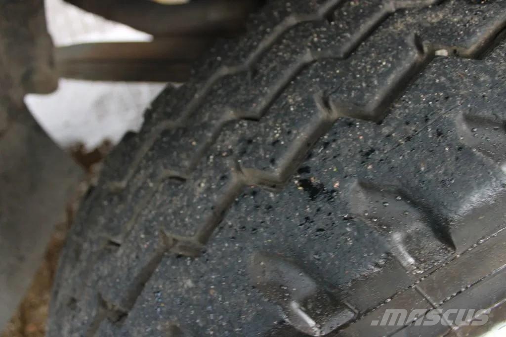 MAN 50 .414 + 8X4 + SPRING SPRING + MANUAL Wywrotki