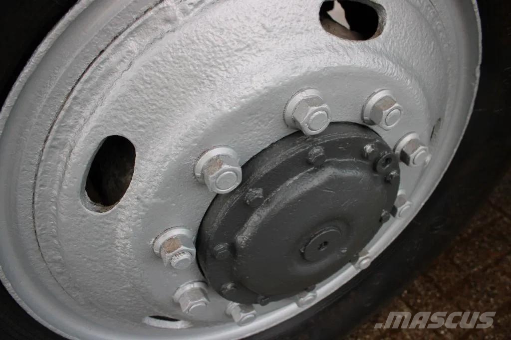 MAN 50 .414 + 8X4 + SPRING SPRING + MANUAL 自卸式货车