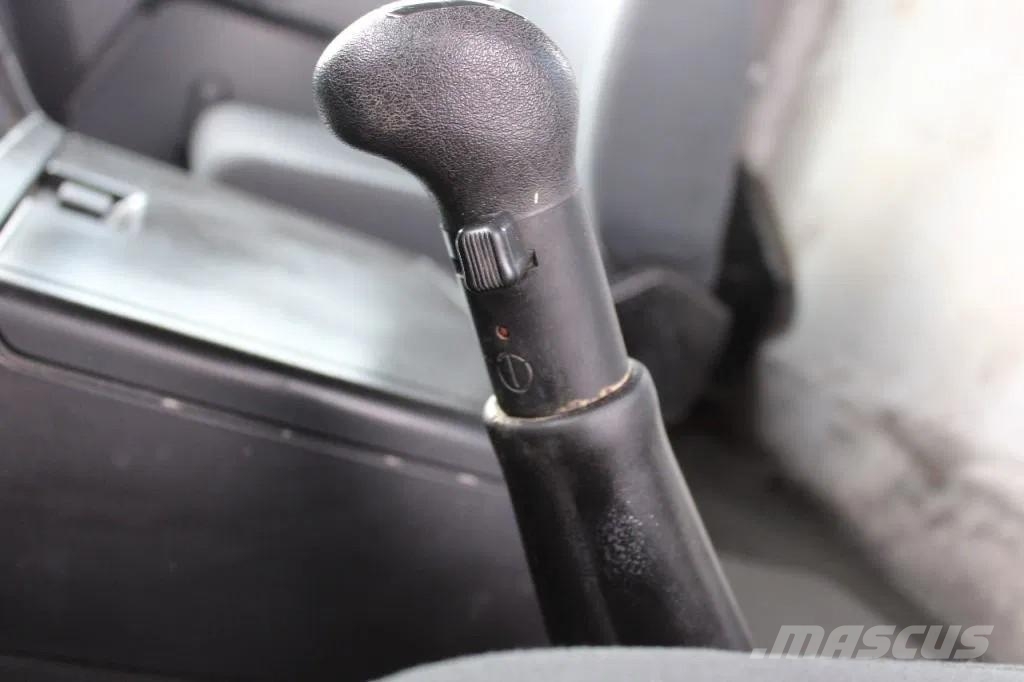MAN 50 .414 + 8X4 + SPRING SPRING + MANUAL 自卸式货车