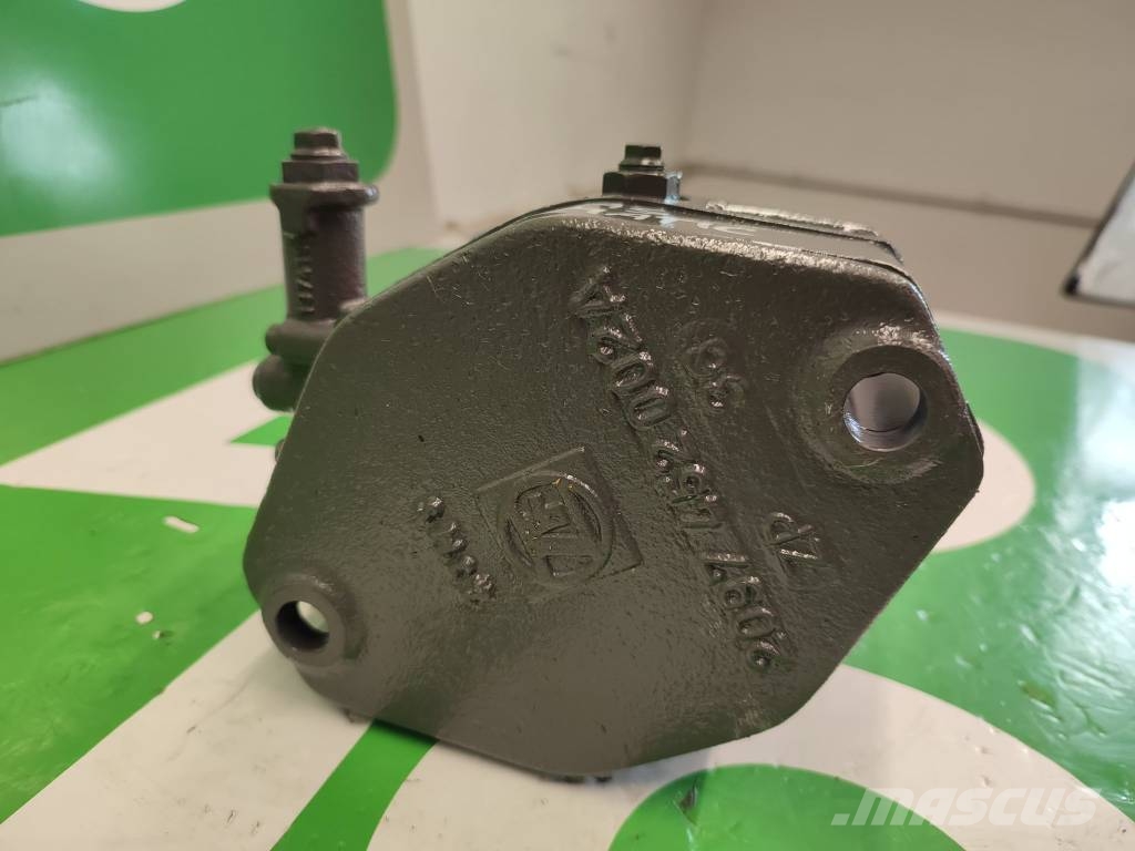 CLAAS Axion C-Matic Rexroth P2VG1 gearbox hydraulic pump 유압식 기계