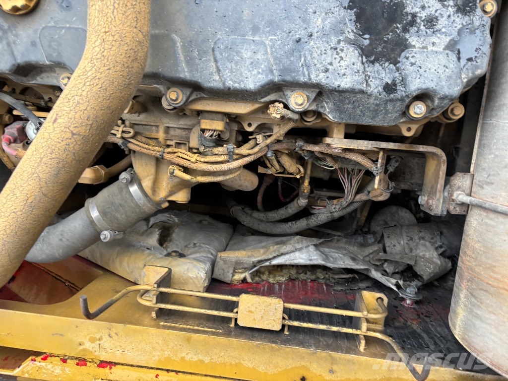 CAT 330 D L LR Rupsgraafmachines
