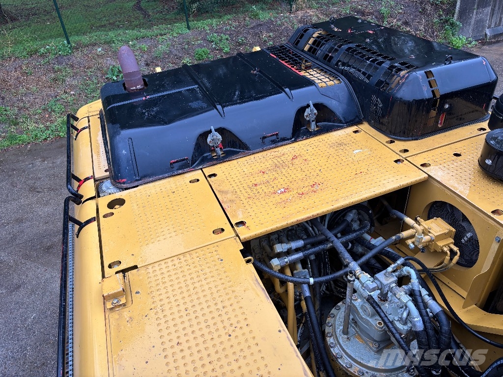 CAT 330 D L LR Rupsgraafmachines