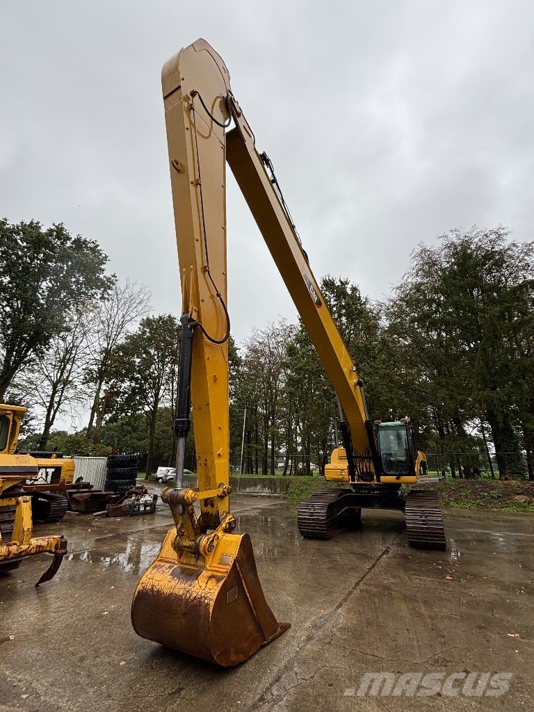 CAT 330 D L LR Rupsgraafmachines