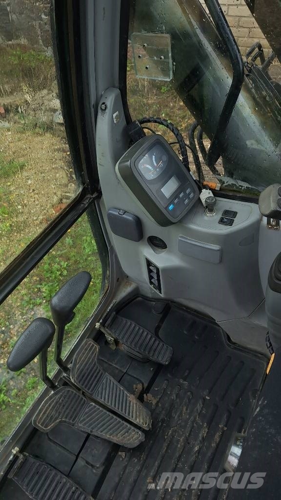 Kobelco E235SR-1ES Roomikekskavaatorid