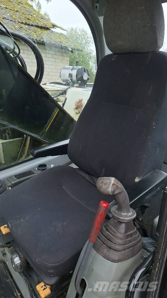 Kobelco E235SR-1ES Roomikekskavaatorid