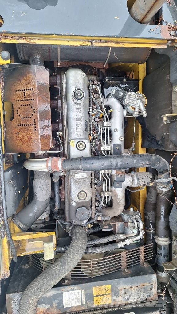 Kobelco E235SR-1ES Roomikekskavaatorid