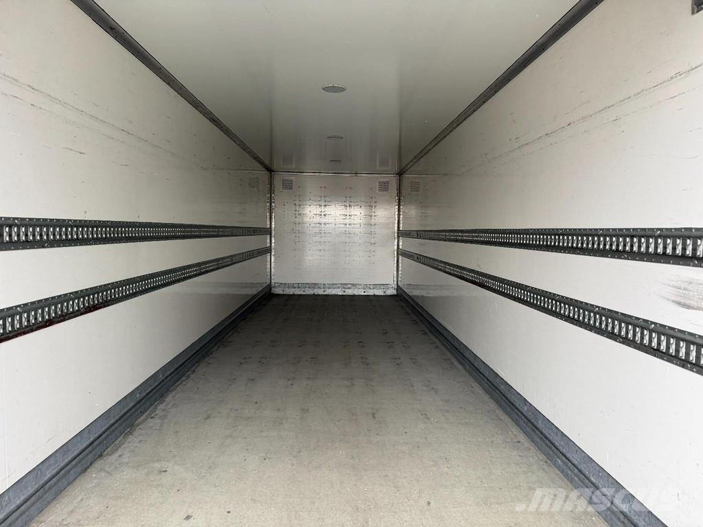 Mercedes-Benz Antos 2124 4x2 EURO 6 + BOX 8,60 METER + LOADLIFT Umpikorikuorma-autot