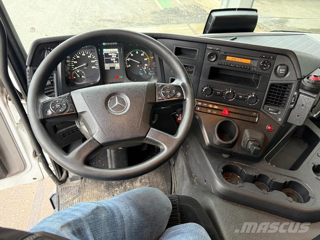 Mercedes-Benz Antos 2124 4x2 EURO 6 + BOX 8,60 METER + LOADLIFT Umpikorikuorma-autot