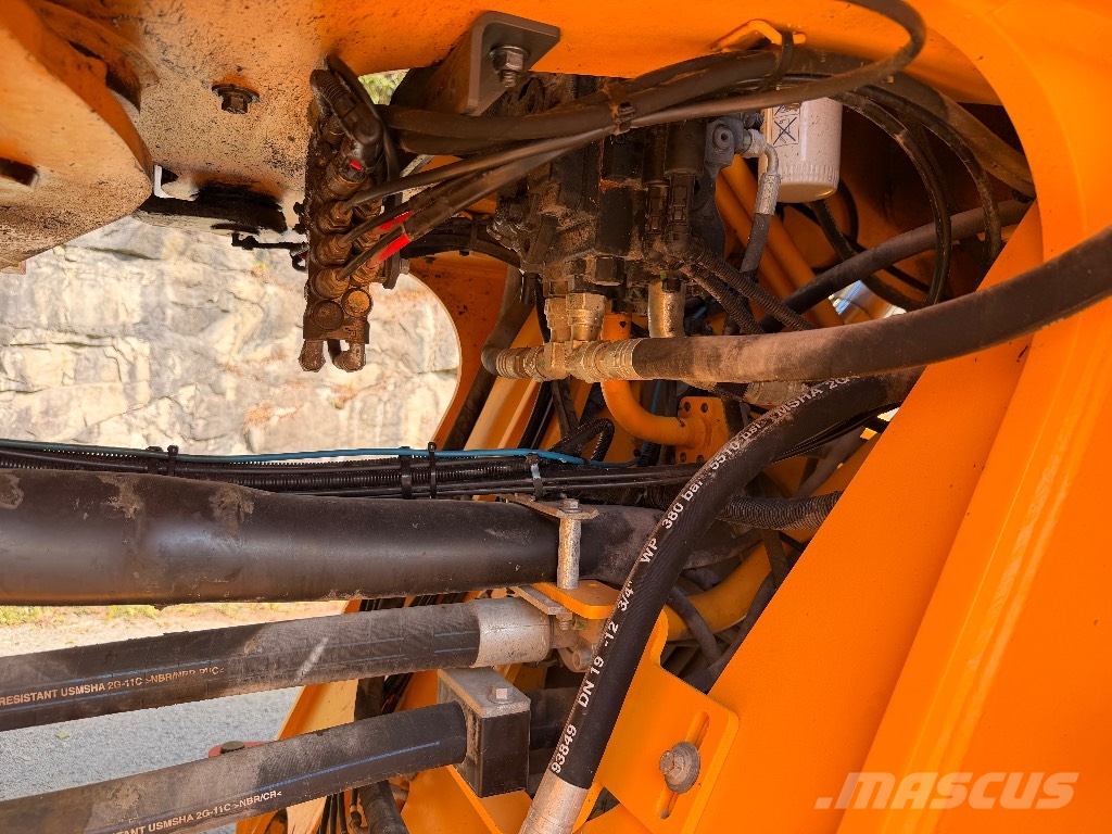 Volvo L 260 H Pale gommate