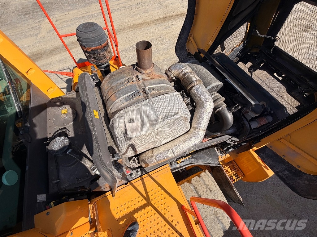 Volvo L 260 H Pale gommate