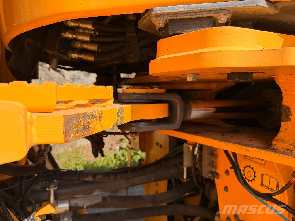 Volvo L 260 H Pale gommate