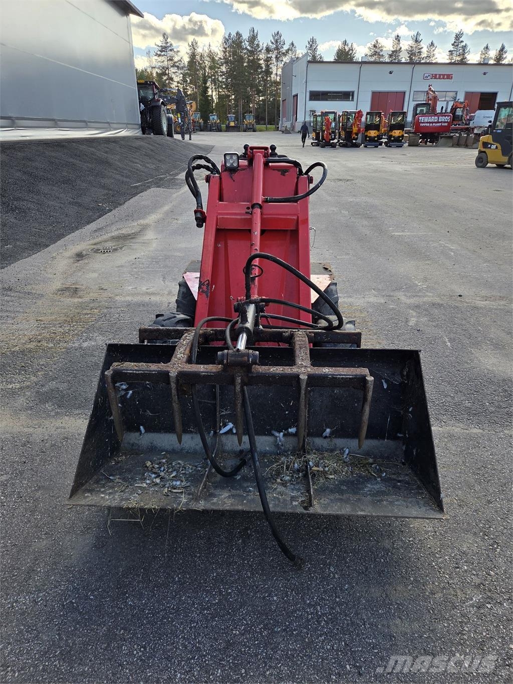 Kingcat KC500 Pienkuormaajat