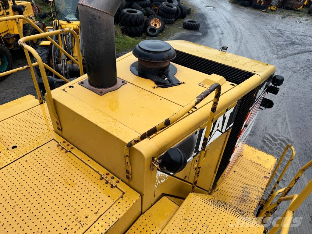 CAT 988 H لوادر بعجل