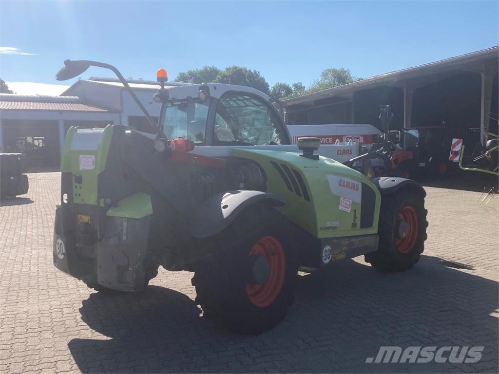 CLAAS Scorpion 9055 Varipower Plus ماكينات زراعية - غير ذلك