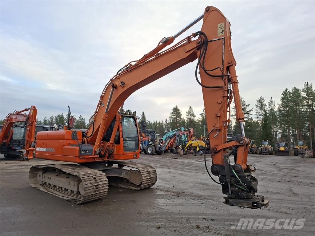 Doosan DX180LC PYÖRITTÄJÄLLÄ Raupenbagger