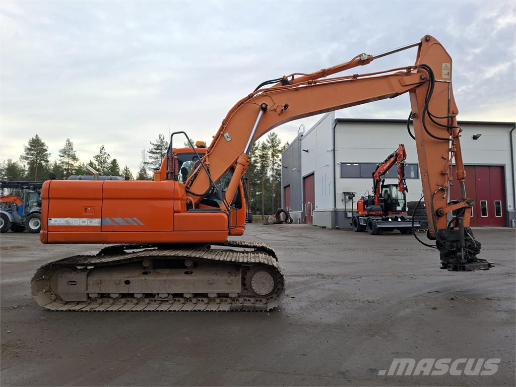 Doosan DX180LC PYÖRITTÄJÄLLÄ Raupenbagger