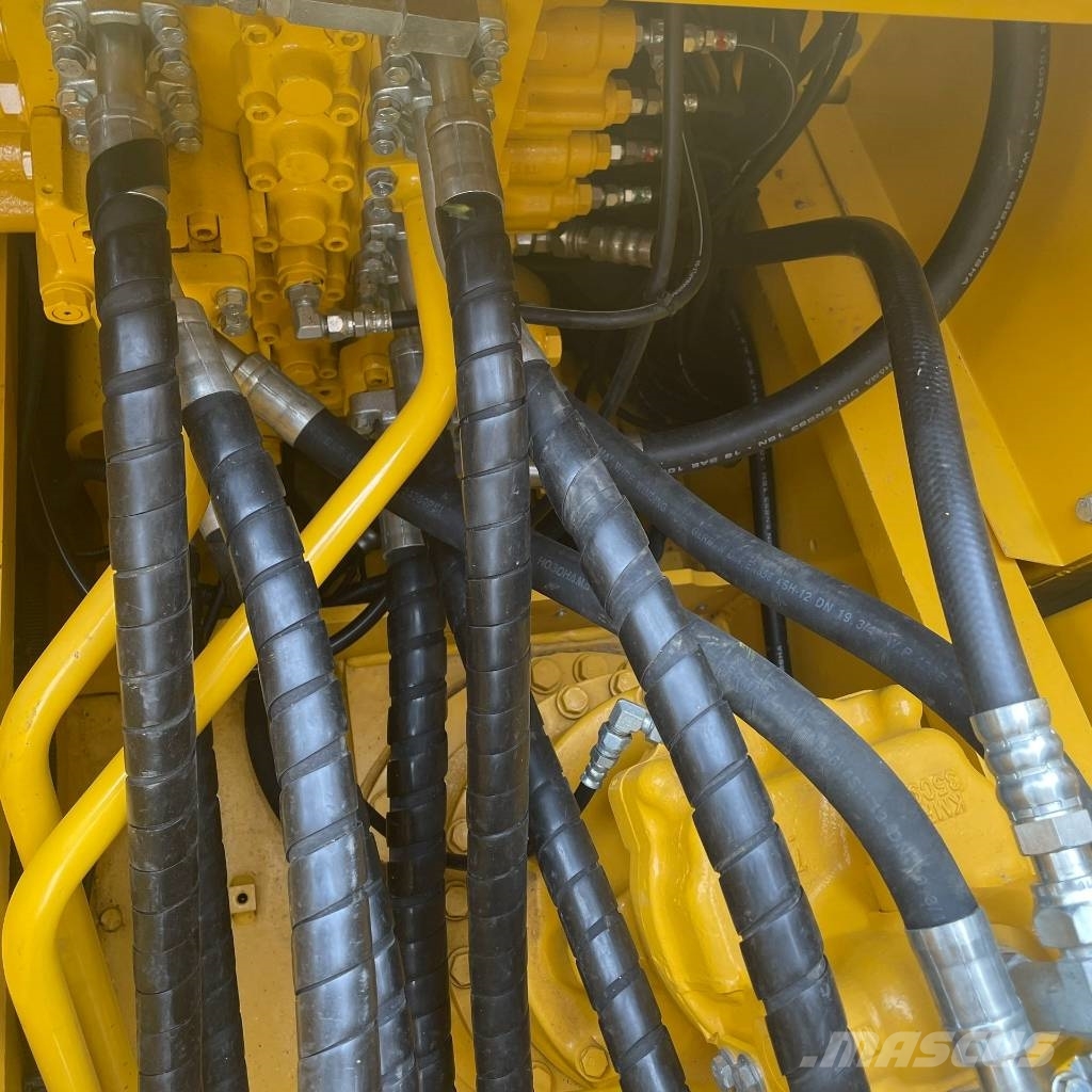 Komatsu PC 220-8 Pelle sur chenilles