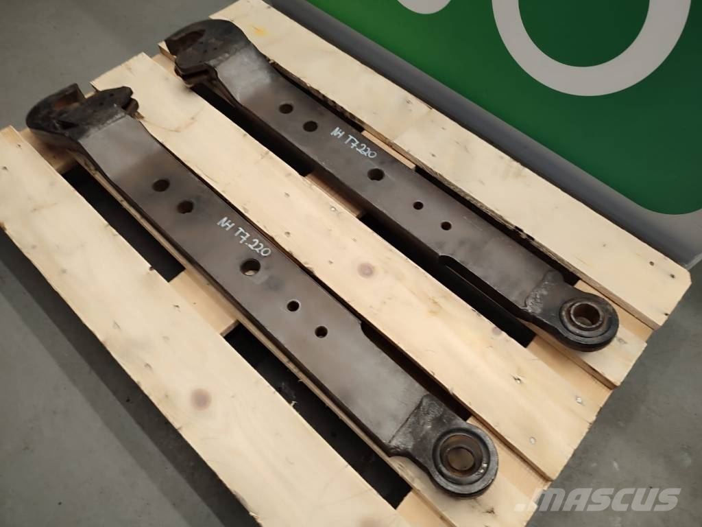 New Holland T7.220 rear linkage lower arm Boom I dipper ruke