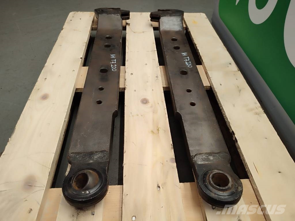 New Holland T7.220 rear linkage lower arm Boom I dipper ruke