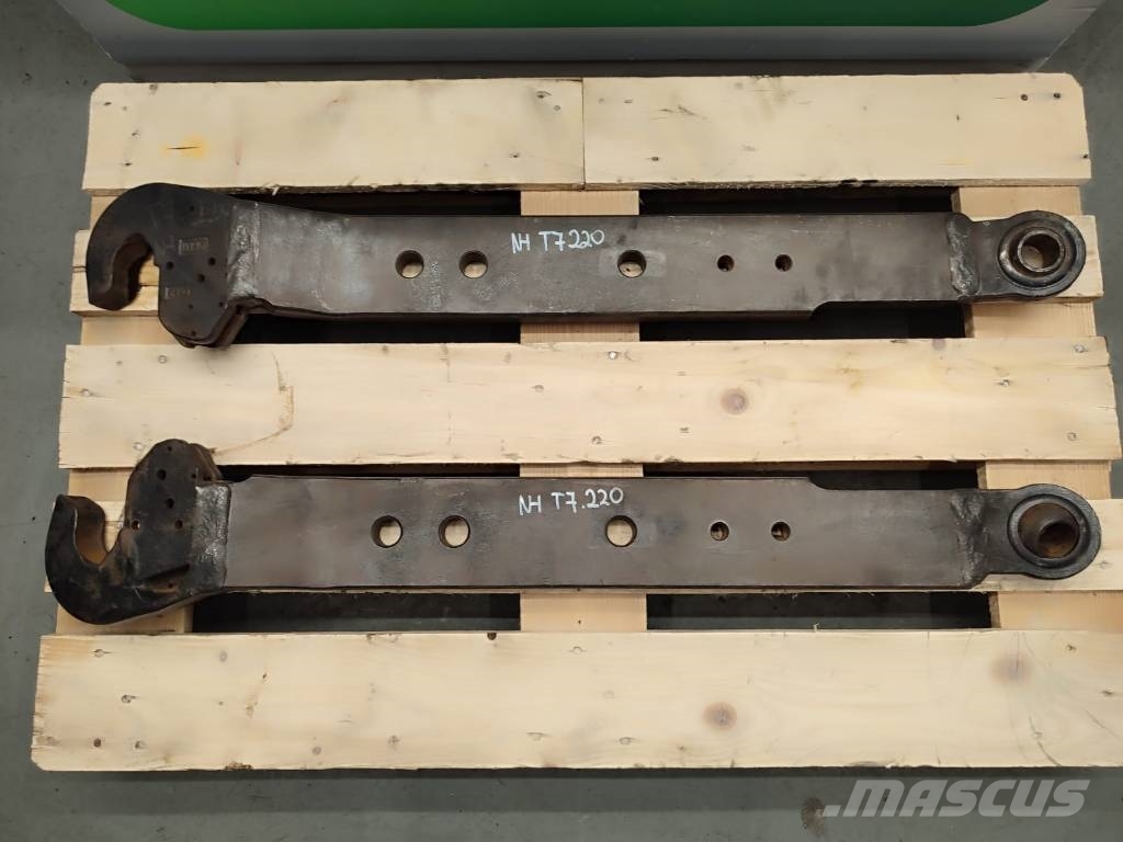 New Holland T7.220 rear linkage lower arm Boom I dipper ruke