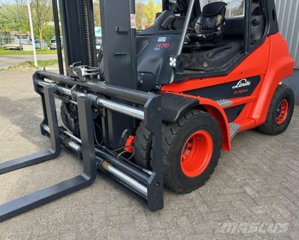 Linde H 70 D-3 Chariots diesel