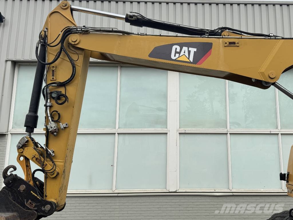 CAT M 315 F 2017 Ratasekskavaatorid