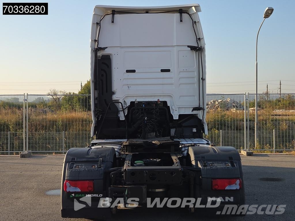 MAN TGX 18.500 TGX 4X2 XXL Mega Hebesattel Retarder 2x Dragbilar