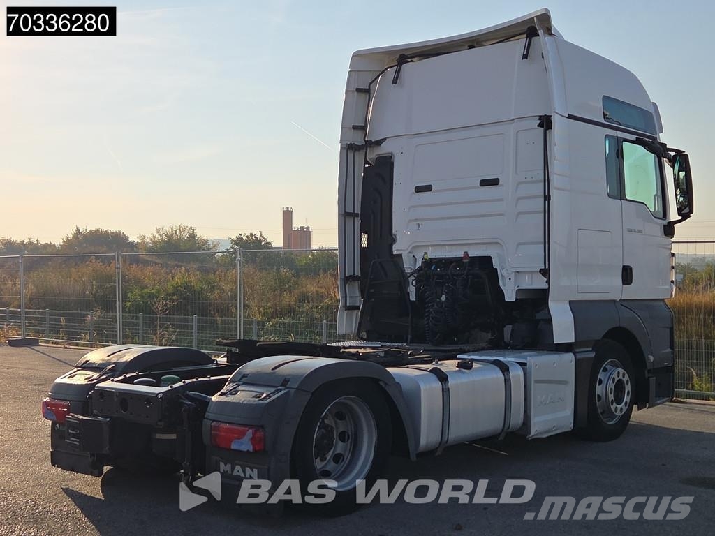 MAN TGX 18.500 TGX 4X2 XXL Mega Hebesattel Retarder 2x Dragbilar