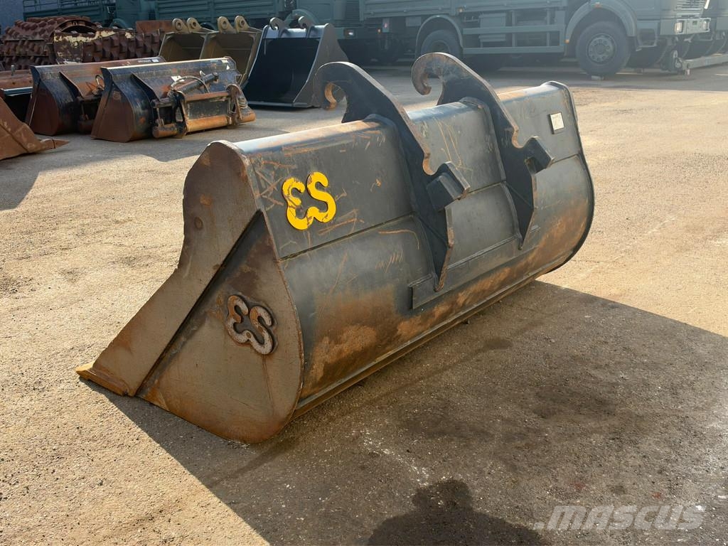 Eurosteel ditch cleaning bucket CW40 2000mm Bakken