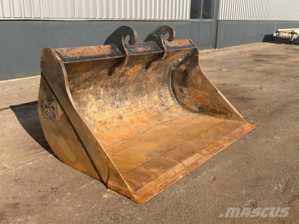 Eurosteel ditch cleaning bucket CW40 2000mm Bakken