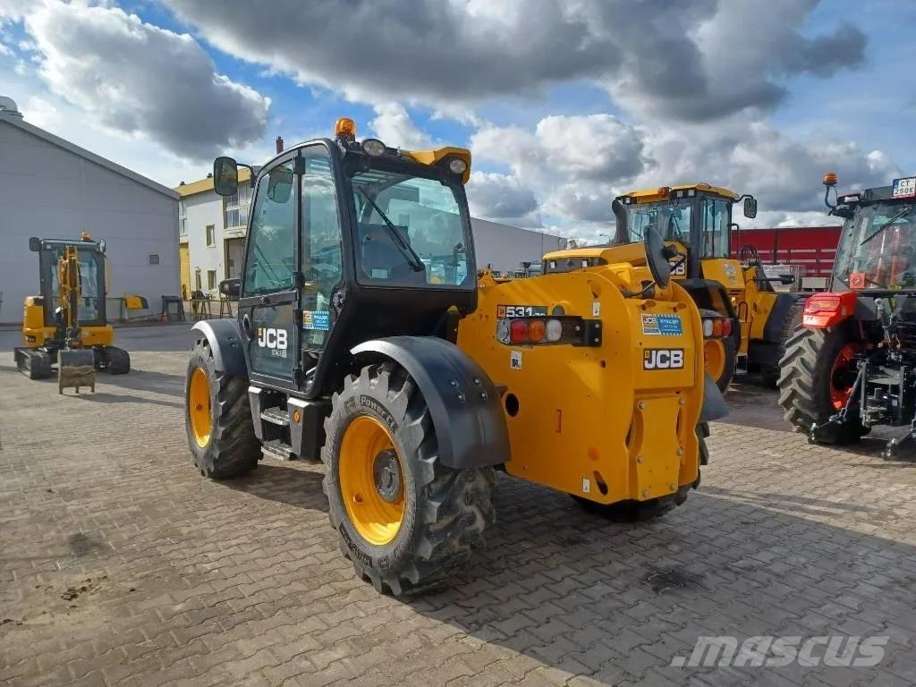 JCB 531-70 مناولات متداخلة