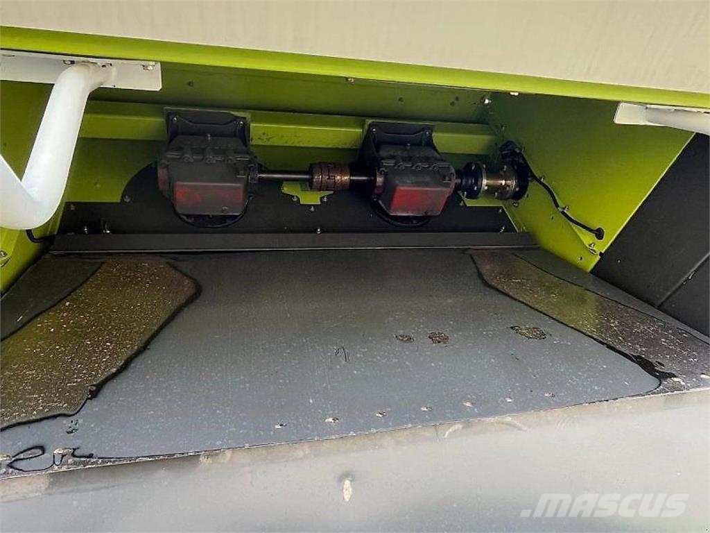 CLAAS Lexion 600 TT 聯合收穫機