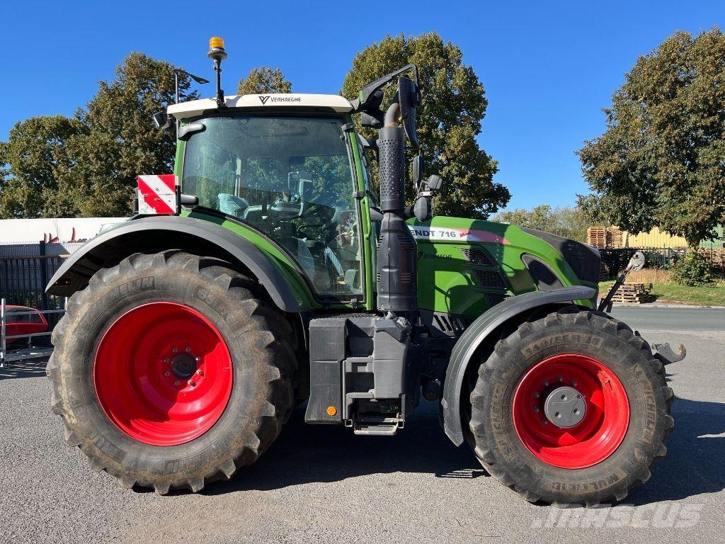 Fendt 716 VARIO POWER الجرارات