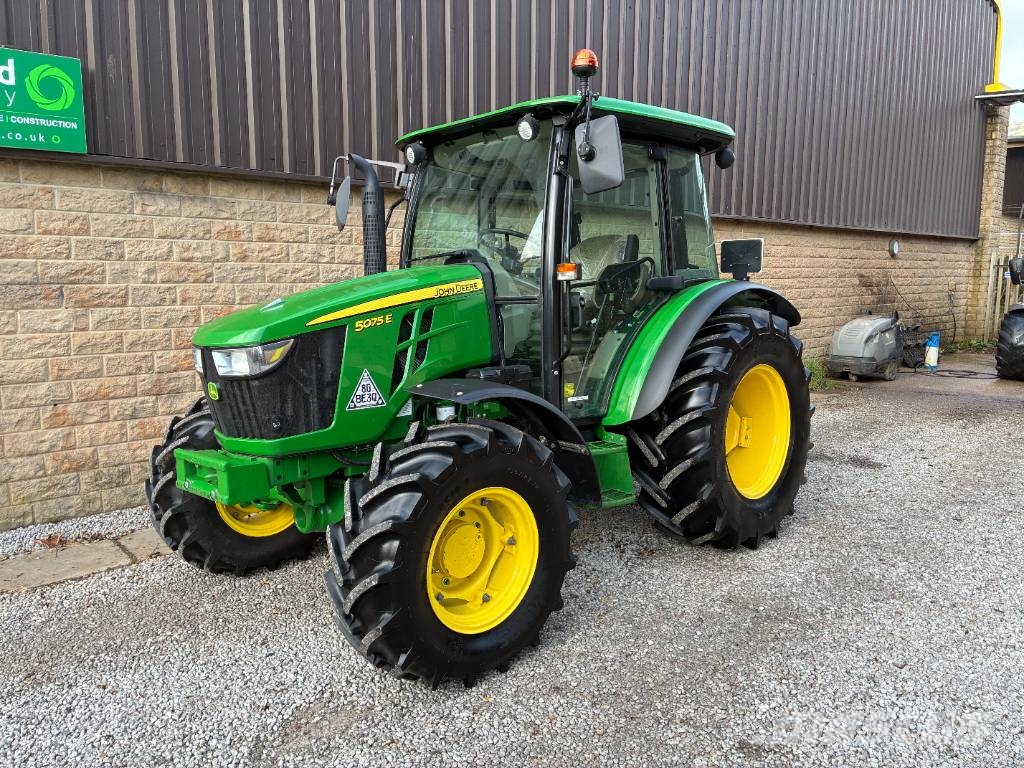 John Deere 5075E Traktori