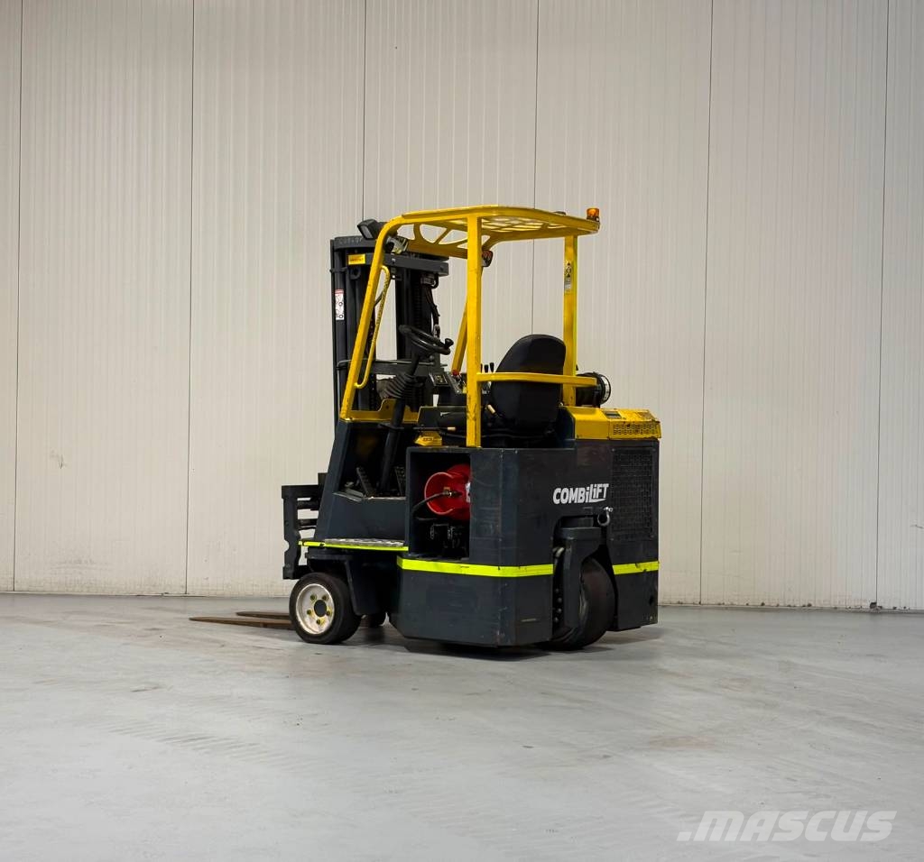 Combilift CB3000 LPG Chariot multidirectionnel