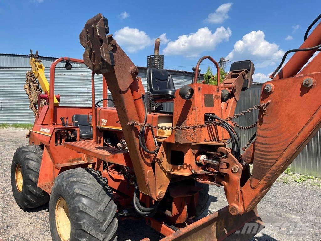 Ditch Witch 7510 掘溝機