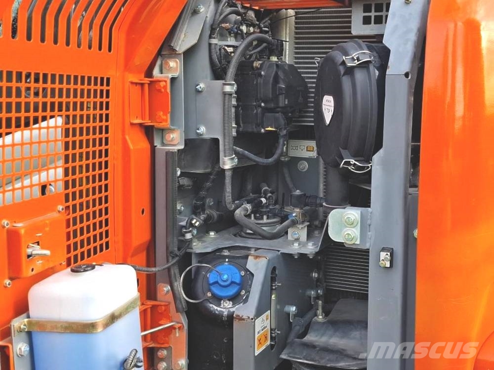 Hitachi ZX 135 W-7 Pyöräkaivukoneet