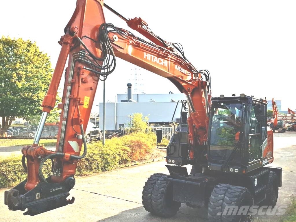 Hitachi ZX 135 W-7 Pyöräkaivukoneet