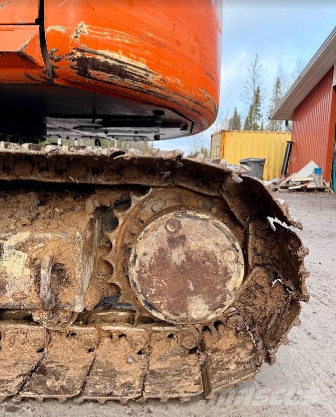 Hitachi EX 135 USR Bagri goseničarji