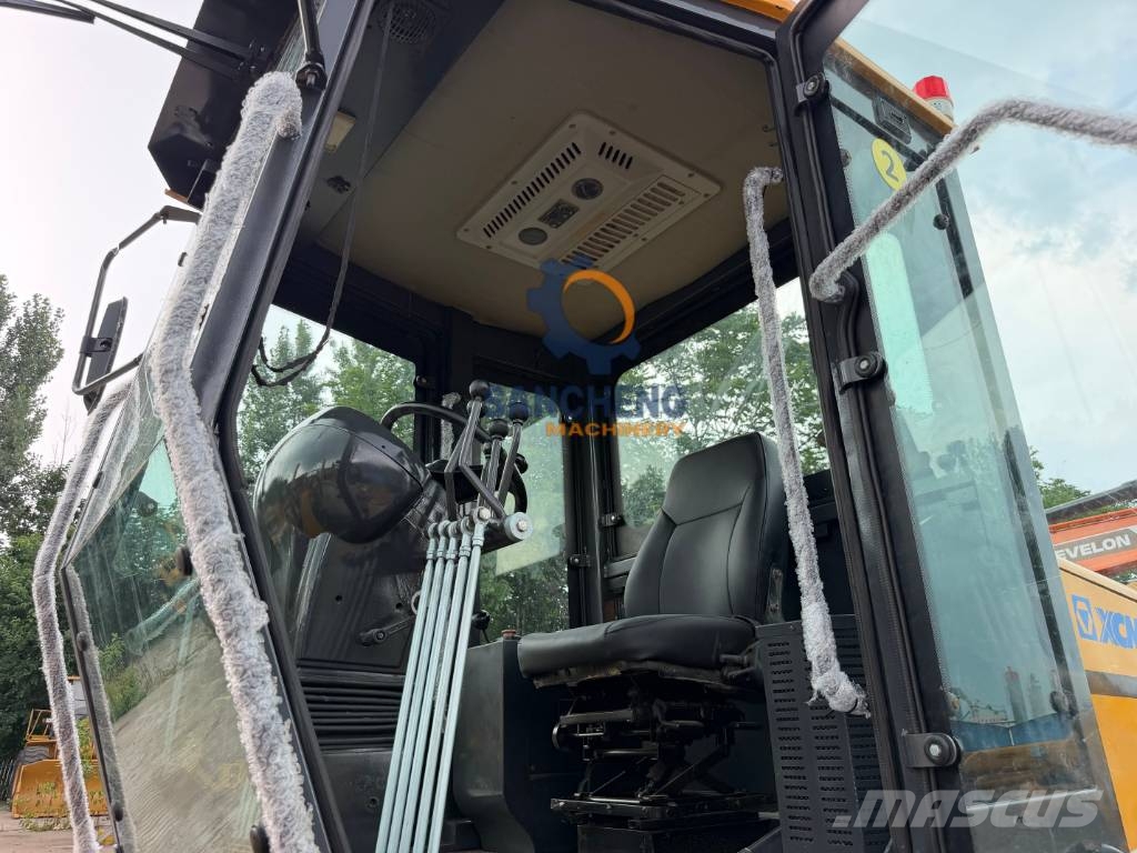 XCMG GR1803 Gréderek