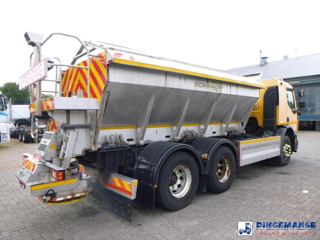 Volvo FE 330 6x4 RHD gritter / salt spreader Rolby