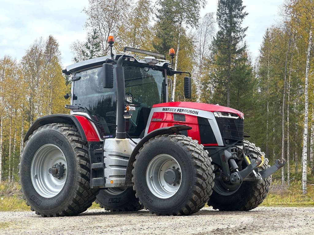 Massey Ferguson 8S.265 Traktoren