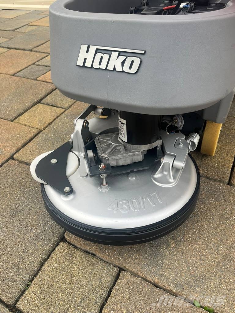 Hako Scrubmaster B30CL 洗地吸乾機